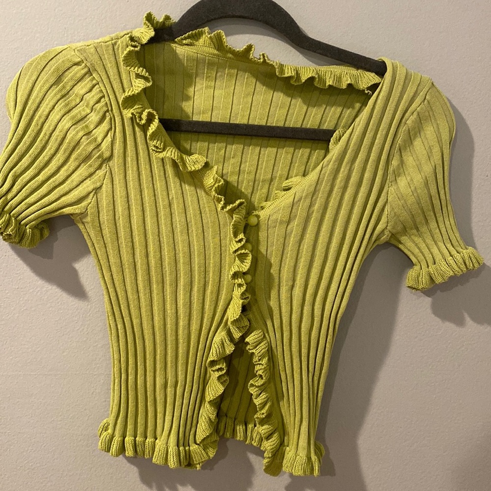 Ribbed Cropped Cardigan